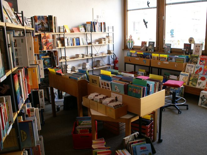  Bibliothèque de la Jonction à Genève - Culture & Détente