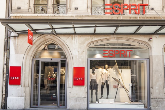  Esprit Genève - Vêtements branchés et décontractés pour toute la famille