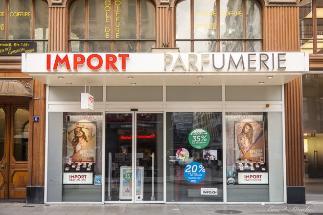 Import Parfumerie Genève - Parfums et Cosmétiques de Luxe