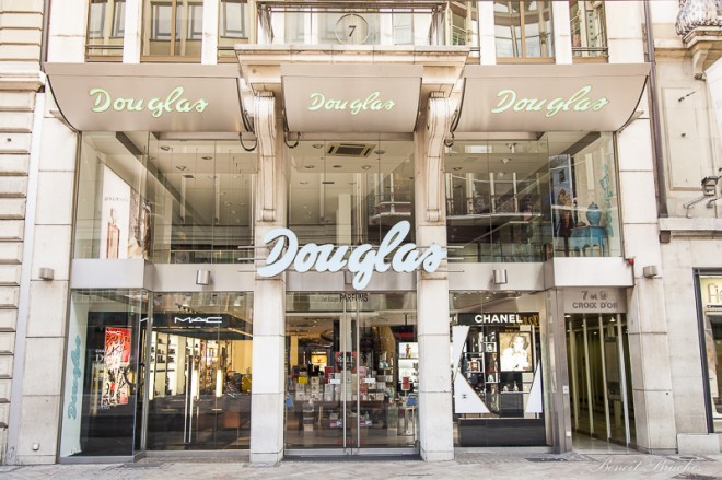 Parfumerie Douglas Genève : Parfums et Produits de Beauté